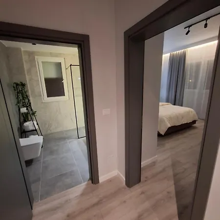 Castleview Suites Shkoder Exterior photo