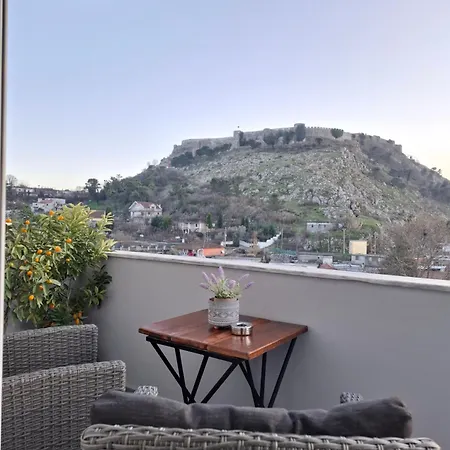 Castleview Suites Shkoder Exterior photo