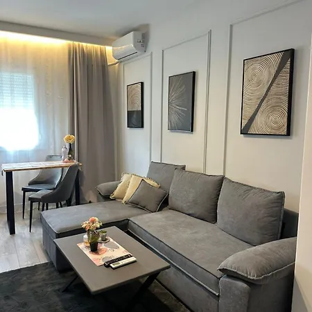 Castleview Suites Shkoder Exterior photo