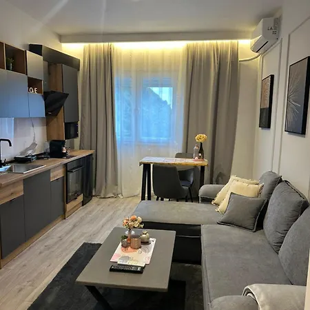 Castleview Suites Shkoder Exterior photo